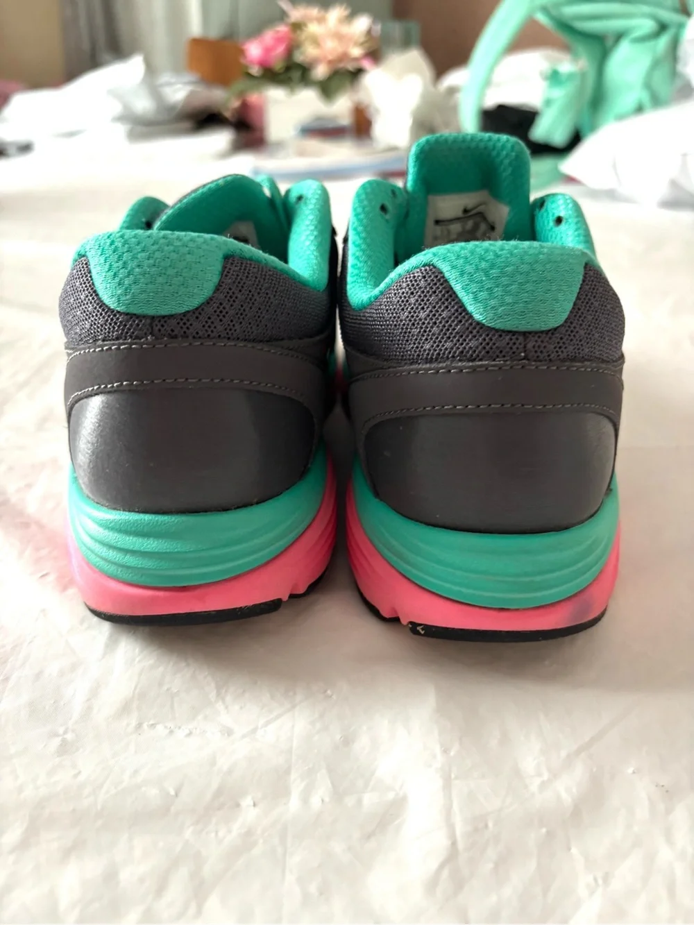 NWOT Nike Turquoise Pink Dual Fusion Run 3 Fitsole SZ 7.5